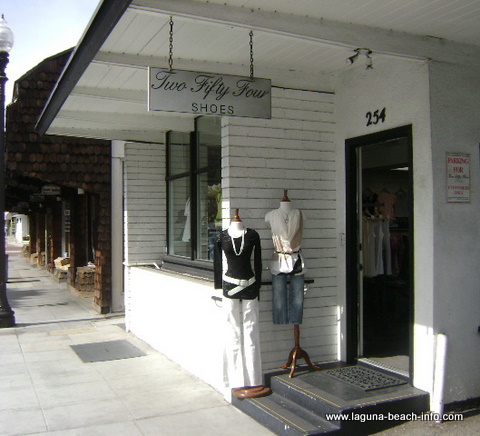 Fashion Boutiques on 254 Shoes And Womens Clothing Store Boutique  Laguna Beach Shops