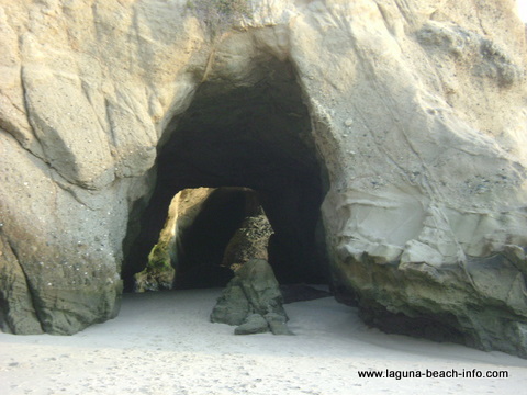 Cave at Thousand Steps Beach 1000 steps beach, Laguna Beach, California