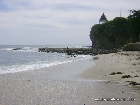 north view of fishermans cove, laguna beach, california Fishermans Cove in Laguna Beach, California